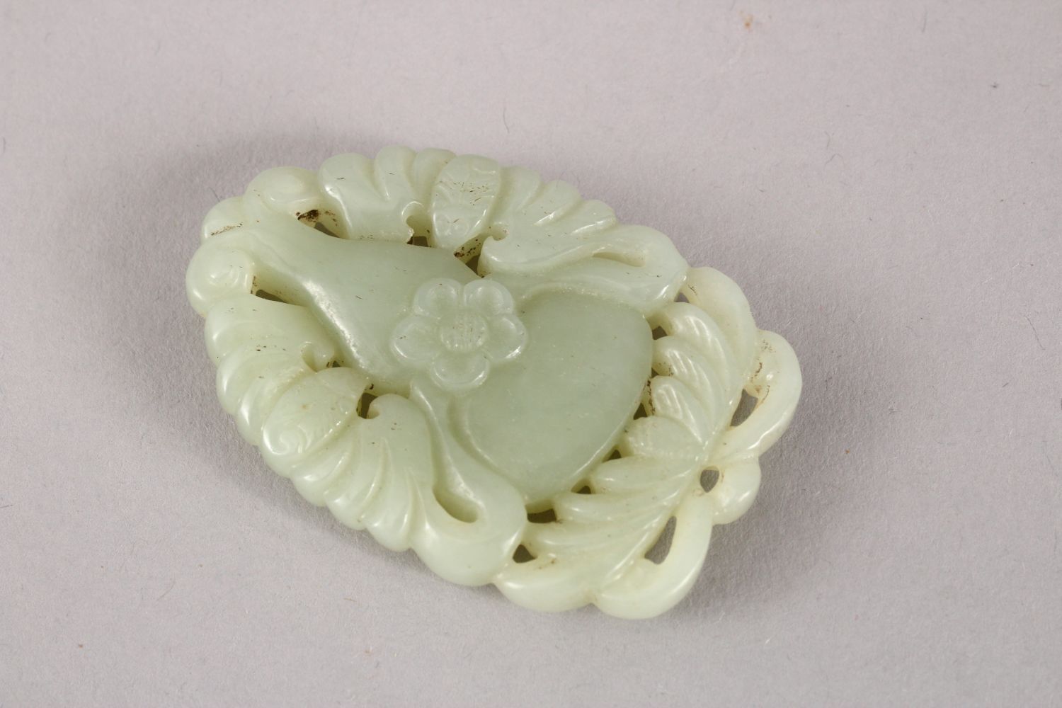 A GOOD 19TH / 20TH CENTURY CHINESE CARVED CELADON JADE PENDANT - DOUBLE GOURD, a double gours sat - Image 2 of 2