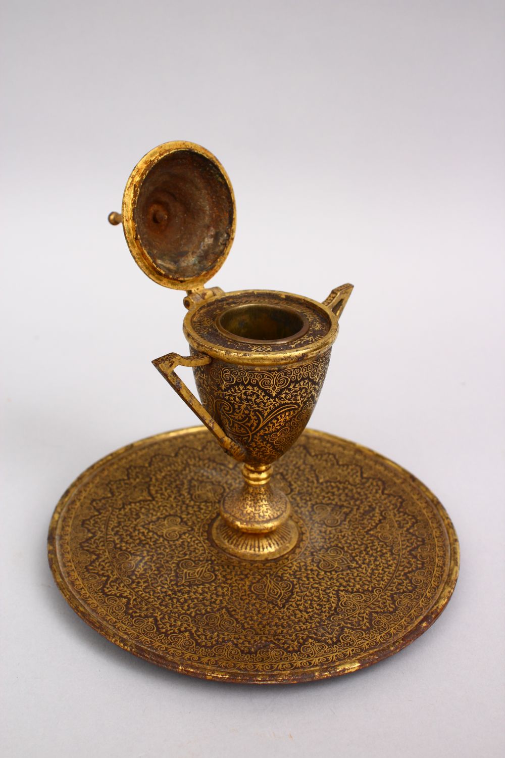 A 19TH CENTURY INDIAN DAMASCUS FOUR PIECE TABLE SET, comprising inkwell, pen holder and a pair of - Image 4 of 4