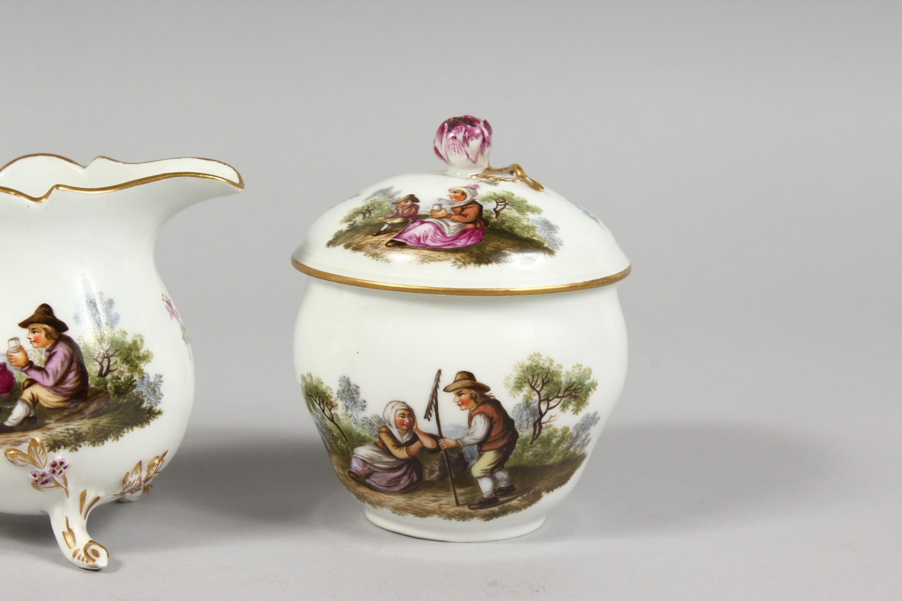 A SUPERB 18TH CENTURY MEISSEN PORCELAIN FOUR PIECE CABARET SET, with oval tray, teapot and cover, - Image 12 of 15