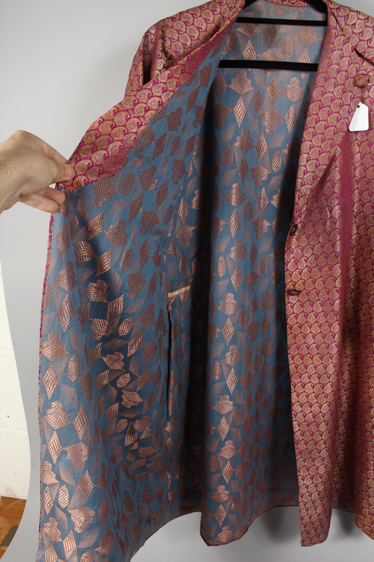 A GOOD INDIAN HOUSECOAT, purple ground with allover gilt thread Boteh design. 3ft 4ins. - Image 6 of 11