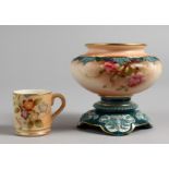 A SMALL HADLEY'S WORCESTER PEDESTAL VASE, and miniature Worcester blush ivory mug. 3.5ins and 1.5ins