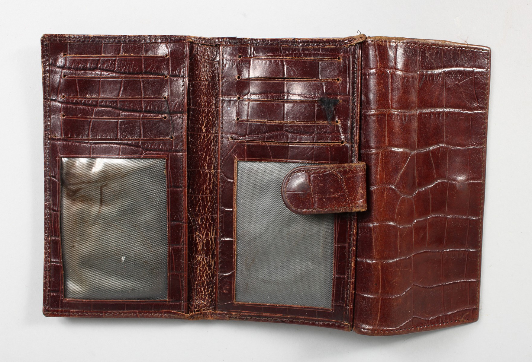 A CROCODILE LEATHER PURSE AND SIMILAR WALLET. 6.5ins wide. - Image 4 of 7