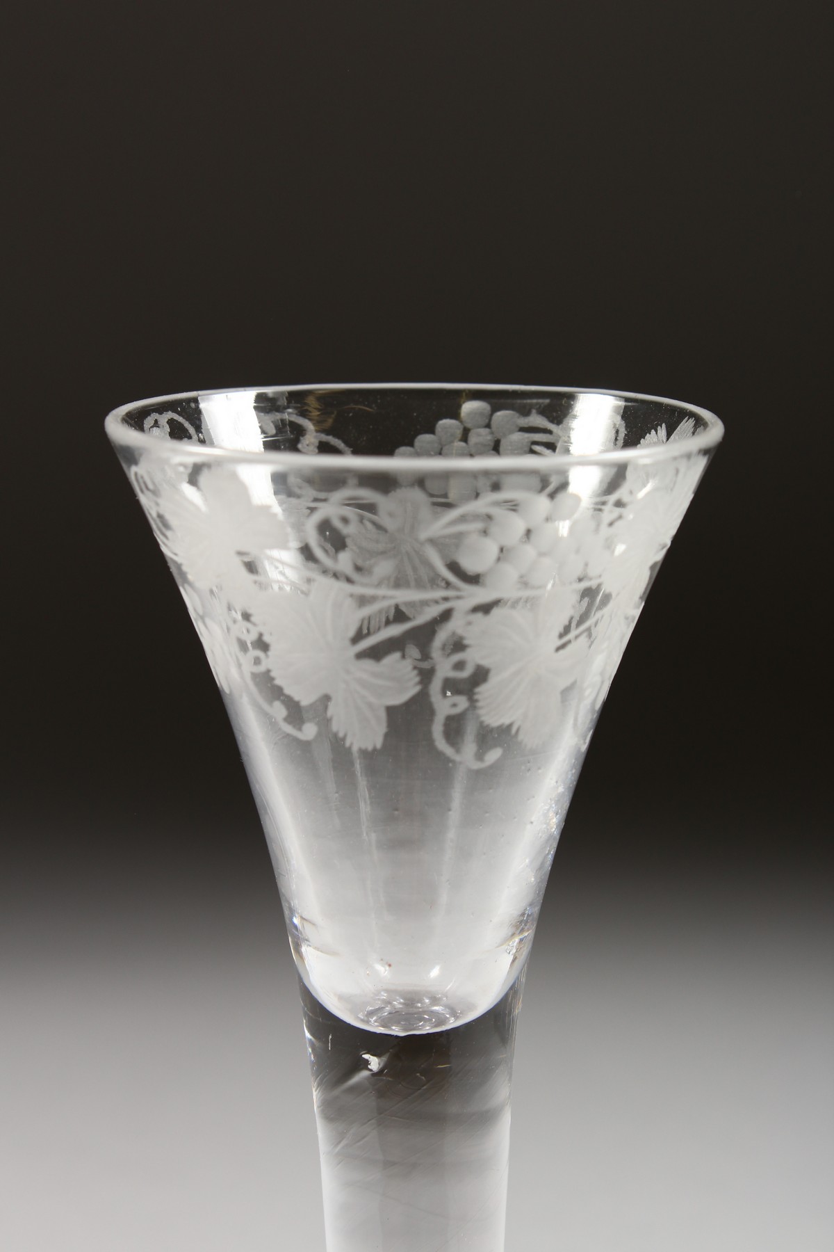 A GEORGIAN WINE GLASS with tapering bowl engraved with fruiting vines, plain stem. 6.5ins high. - Image 4 of 8