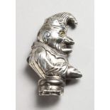 A CAST NOVELTY SILVER PUNCH'S HEAD VESTA.