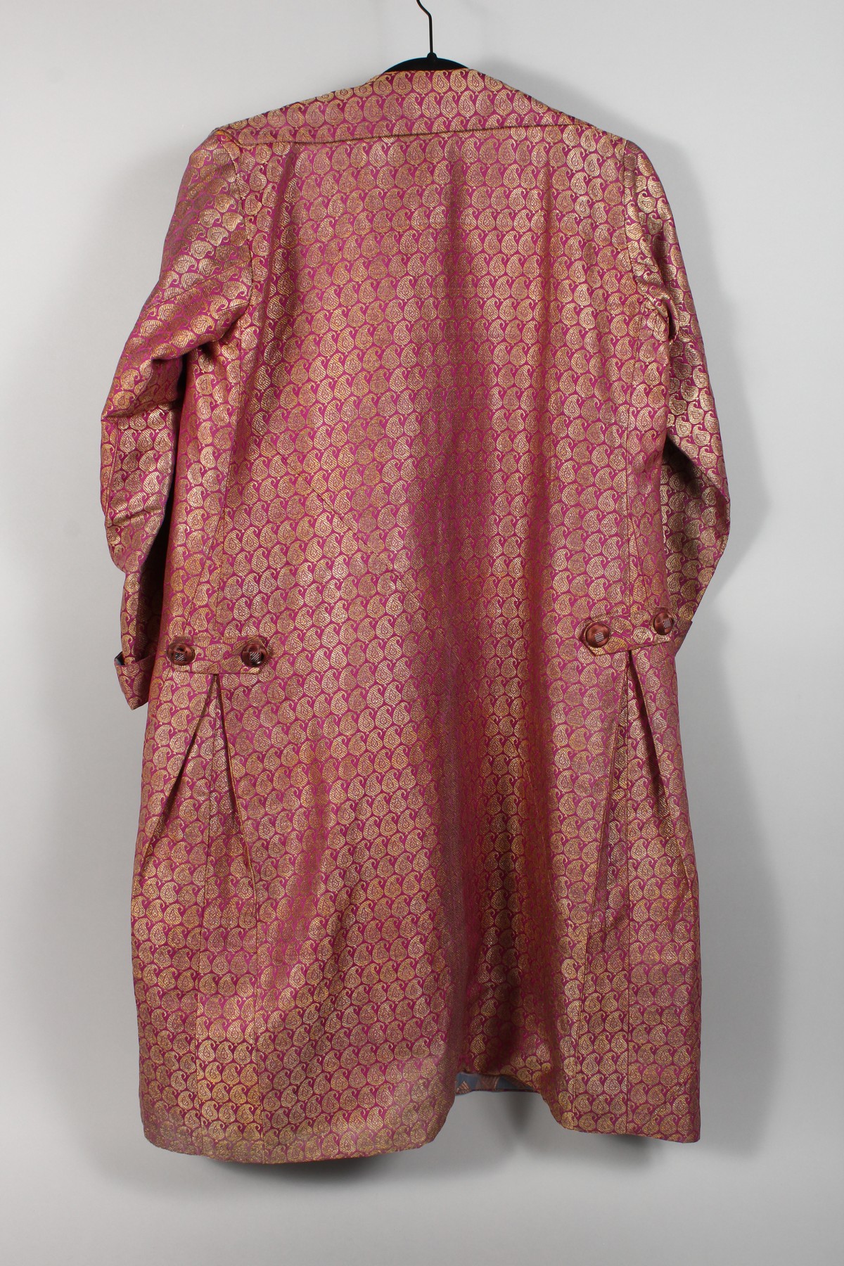 A GOOD INDIAN HOUSECOAT, purple ground with allover gilt thread Boteh design. 3ft 4ins. - Image 10 of 11