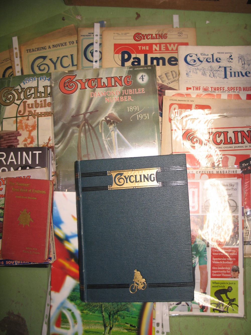 [CYCLING] [PERIODICAL] "Cycling", 1 vol. bound issues without wrappers, running from No. 1616.