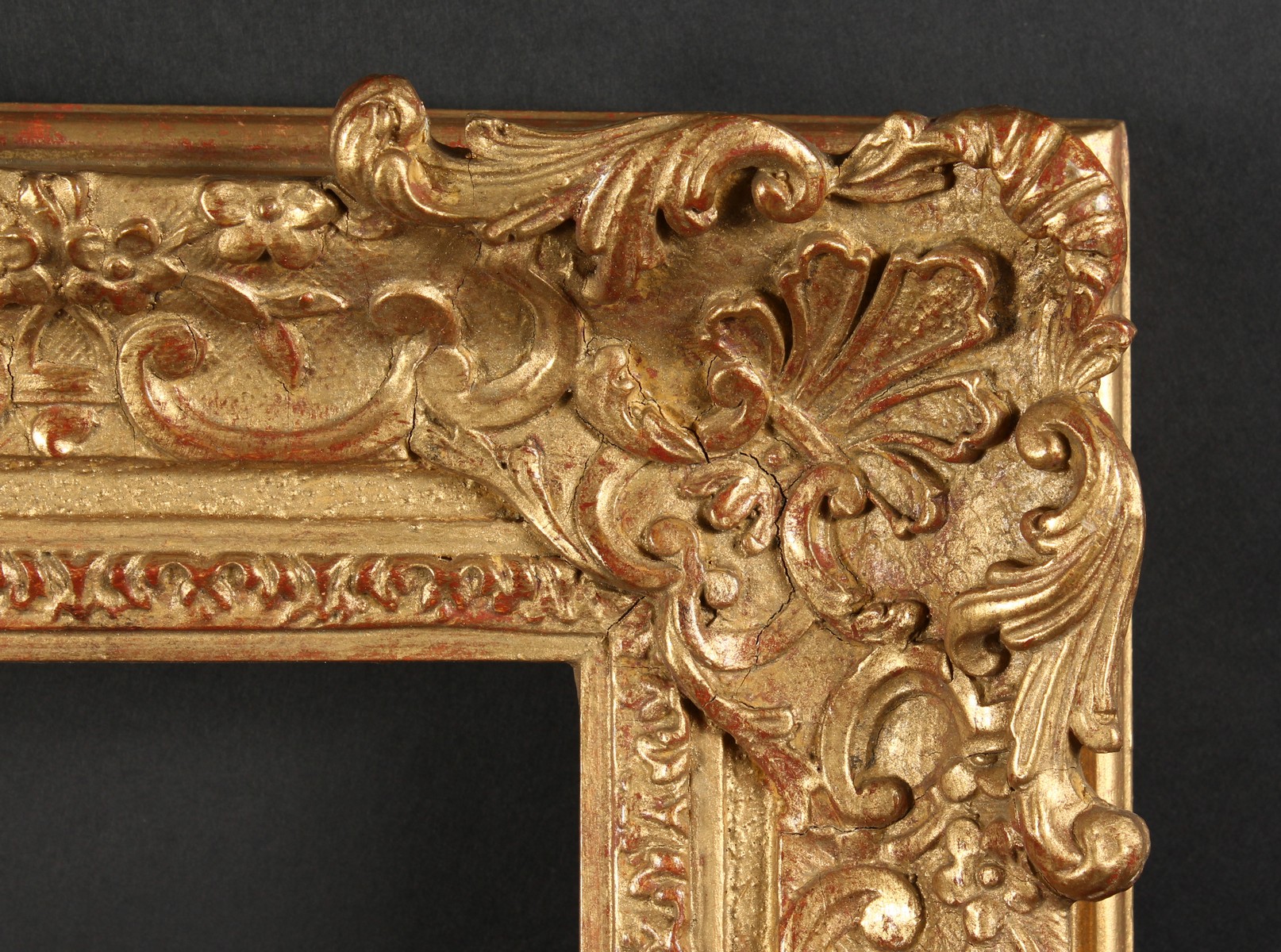 An Early 20th Century Gilt Composition Frame, 15" x 22" - 38cm x 56cm. (Rebate Size)