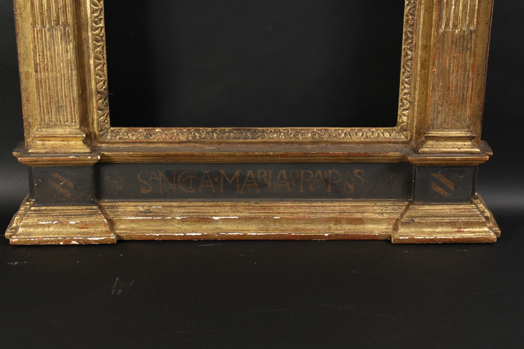 A Fine Quality 18th Century Arch Top Tabernacle Frame, Bearing Script. 29.5" x 17.5" - 75cm x 44. - Image 3 of 4