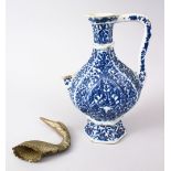 A CHINESE POSSIBLY KANGXI PERIOD BLUE & WHITE PORCELAIN EWER, with a swan head white metal