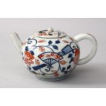 A GOOD 19TH CENTURY CHINESE IMARI PORCELAIN TEAPOT & COVER, decorated with underglaze blue