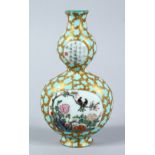 A GOOD CHINESE QIANLONG STYLE PORCELAIN WALL HANGING VASE, the body with turquoise splash with
