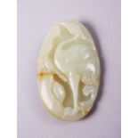 A GOOD CHINESE PALE CELADON JADE CARVED PENDANT OF A CRANE, 6cm.