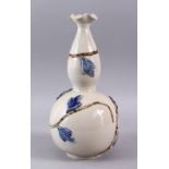 A GOOD CHINESE MING STYLE CARVED LEAF PORCELAIN VASE, with carved leaf decoration and a fluted