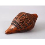 AN UNUSUAL EARLY POSS SOUTH INDIAN POTTERY SHELL SHAPED VESSEL, 16cm.