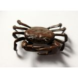 A LARGE JAPANESE BRONZE MODEL OF A CRAB. 3.5ins wide.