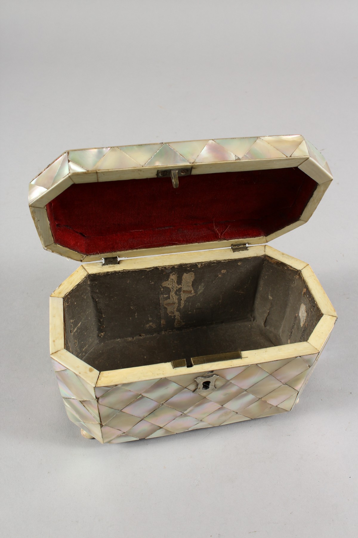 A GOOD MOTHER-OF-PEARL BOX AND COVER on bun feet. 6ins long. - Image 3 of 4