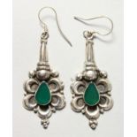 A PAIR OF SILVER AND GREEN ONYX EARRINGS.