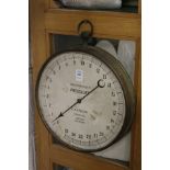 A pressure gauge.