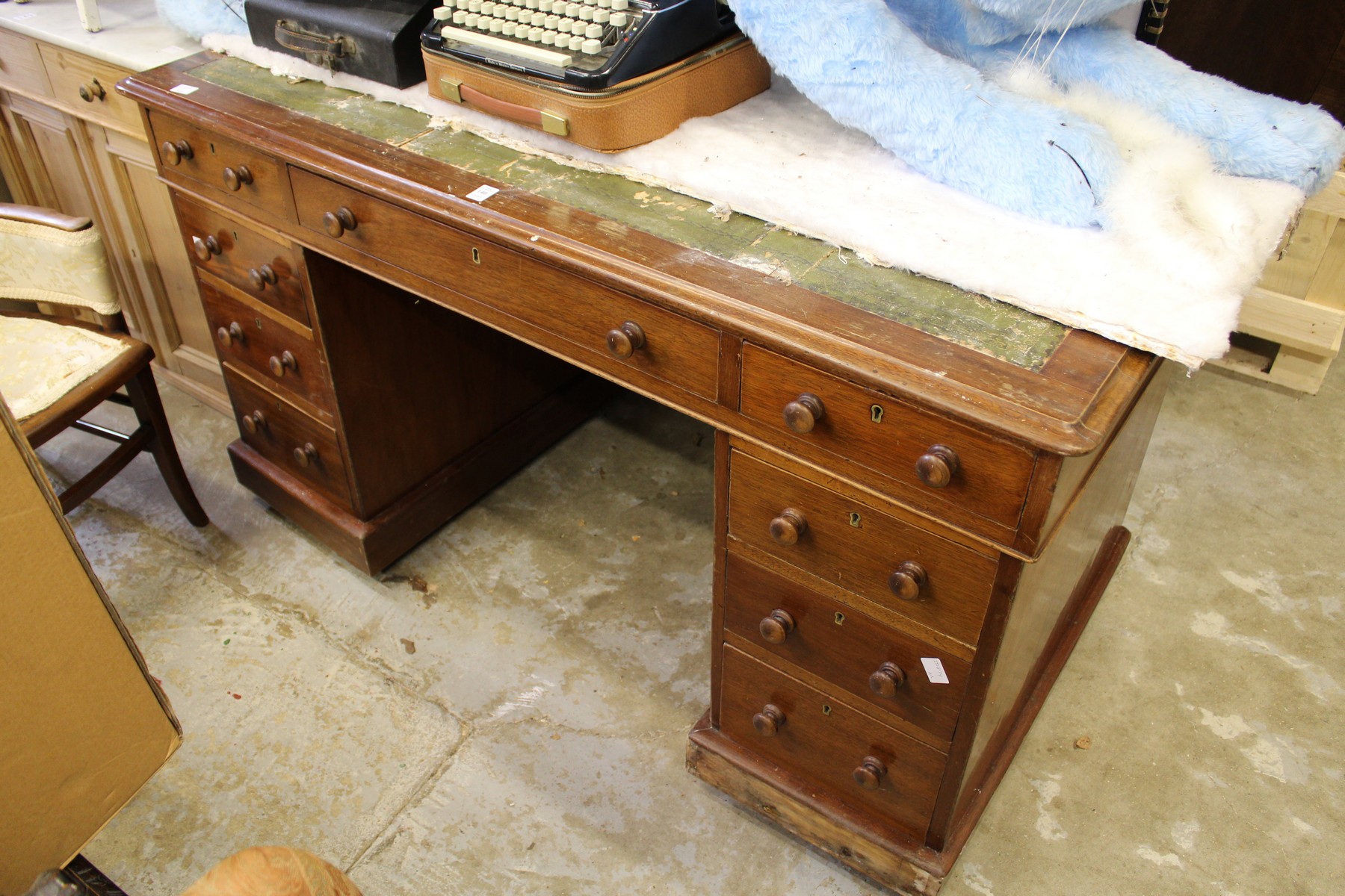 A Victorian mahogany pedestal desk (AF).