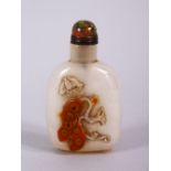 AN GOOD CARVED AGATE SNUFF BOTTLE WITH BEANS, the bottle with a hard stone stopper with a metal