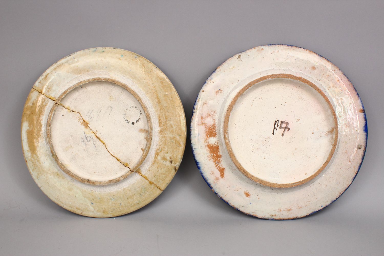 TWO LARGE JERUSALEM PALESTINIAN POTTERY DISHES, Both with formal floral decoration, one af, both - Image 4 of 4