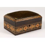 A GOOD VICTORIAN INLAID BOX, with padded top by EDMUND NYE. 6ins long x 3.75ins wide x 3ins high.