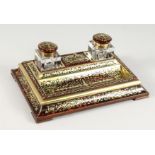 A VERY GOOD 19TH CENTURY FRENCH BOULLE INKSTAND, with two cut glass ink bottles, the case with brass
