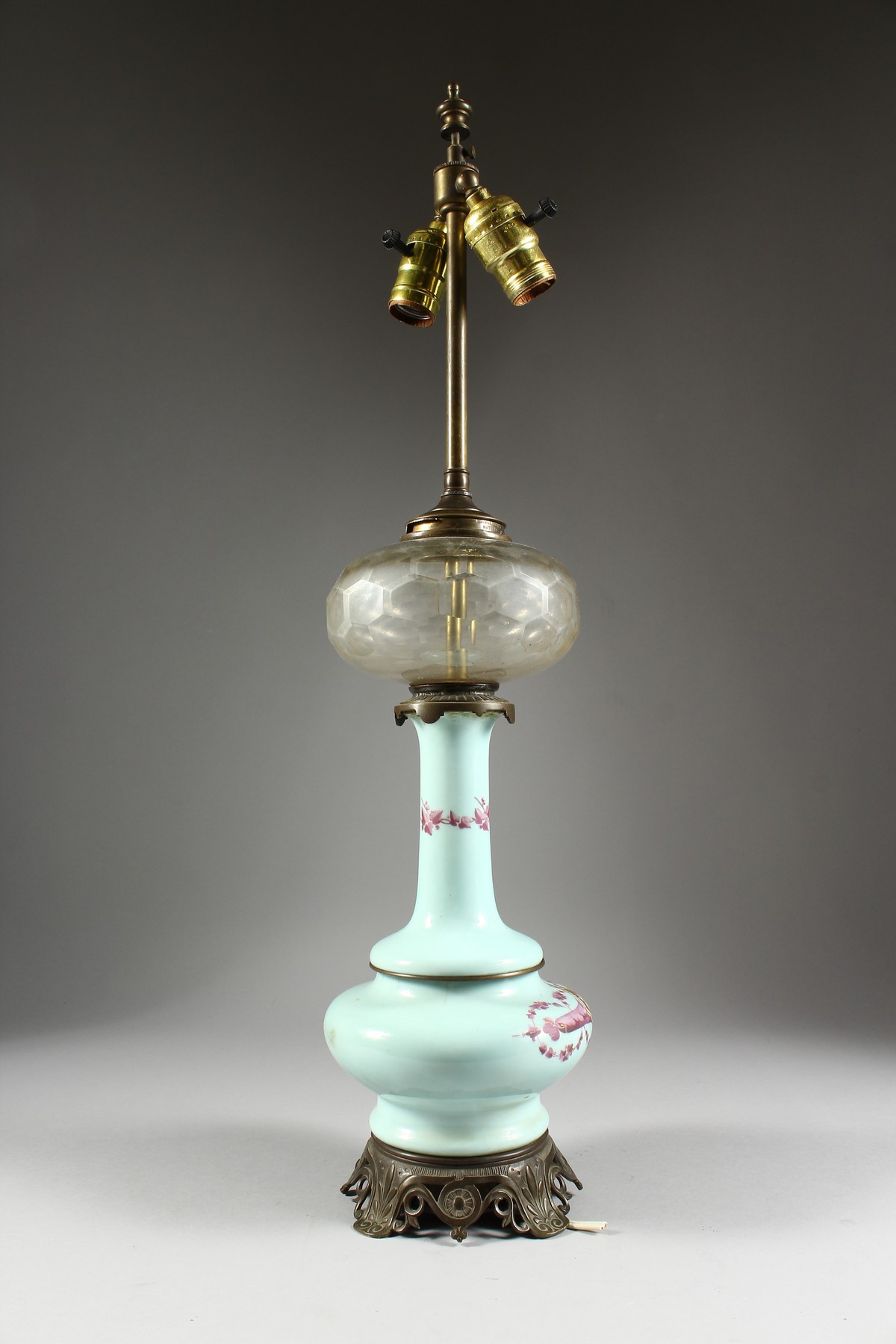 A VICTORIAN OPALINE LAMP with glass reservoir and metal mounts. 26ins high overall. - Image 5 of 7