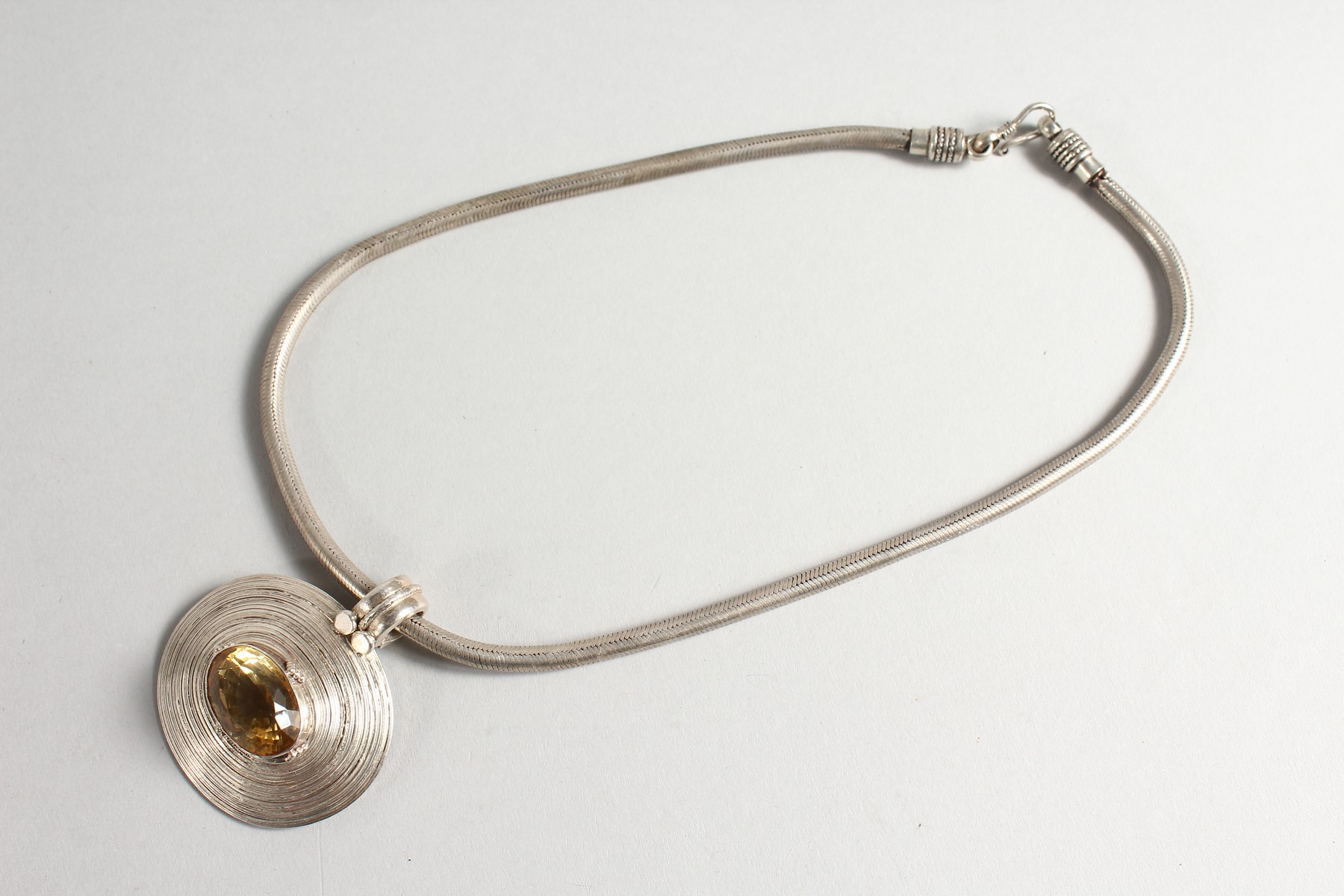 A GOOD SILVER NECK CHAIN with CITRINE. - Image 2 of 2