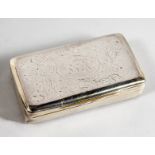 A GEORGE IV ENGRAVED SNUFF BOX. 2.25ins long. London 1824.