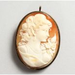 A CAMEO BROOCH. 2ins high.