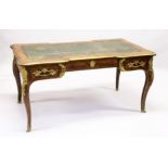 A LATE 19TH CENTURY FRENCH KINGWOOD, MARQUETRY AND ORMOLU BUREAU PLAT, with tooled green leather
