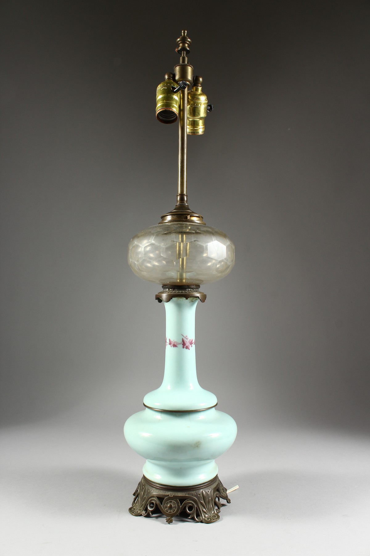 A VICTORIAN OPALINE LAMP with glass reservoir and metal mounts. 26ins high overall. - Image 4 of 7