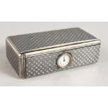 A GOOD NIELLO RECTANGULAR SNUFF BOX AND COVER, with hinged lid, the front inset with a small