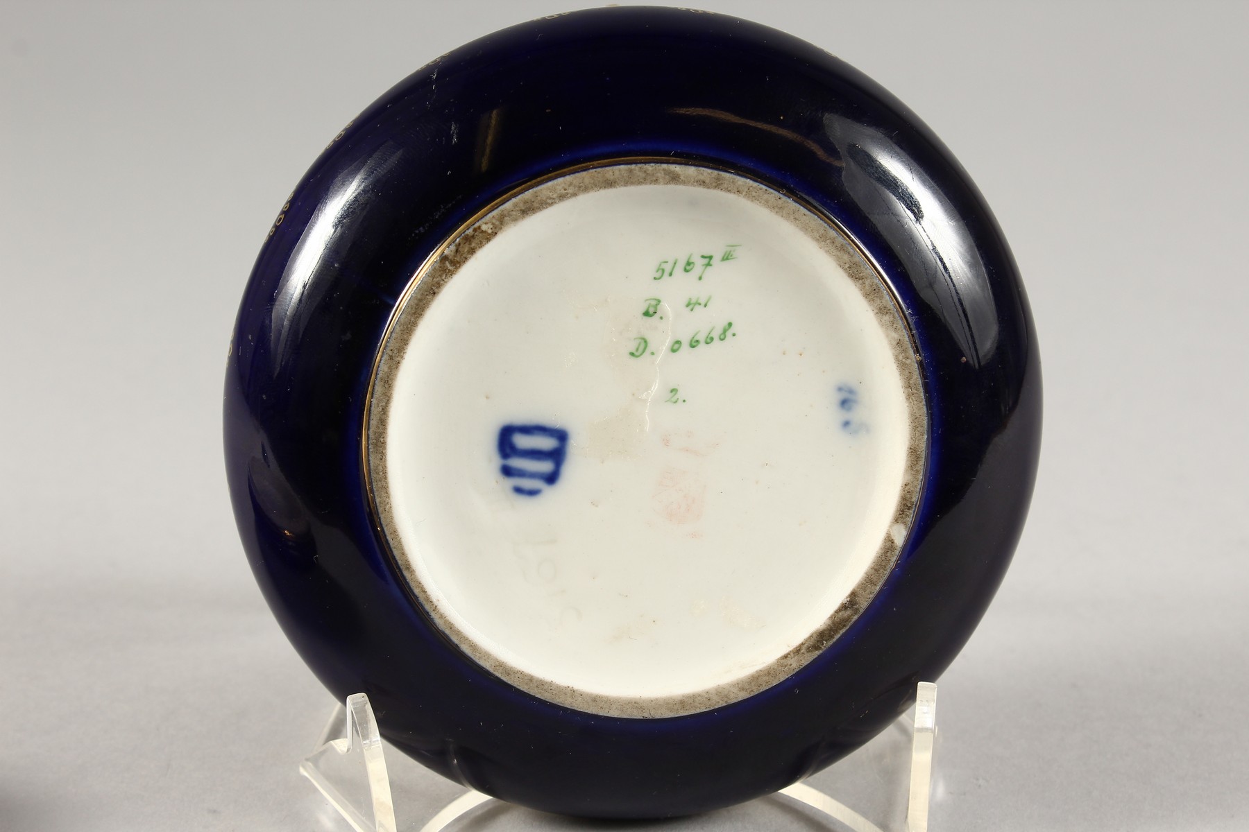 A VICTORIAN BLUE CIRCULAR POWDER BOWL AND COVER, the lid with classical figures. 5ins diameter. - Image 11 of 12