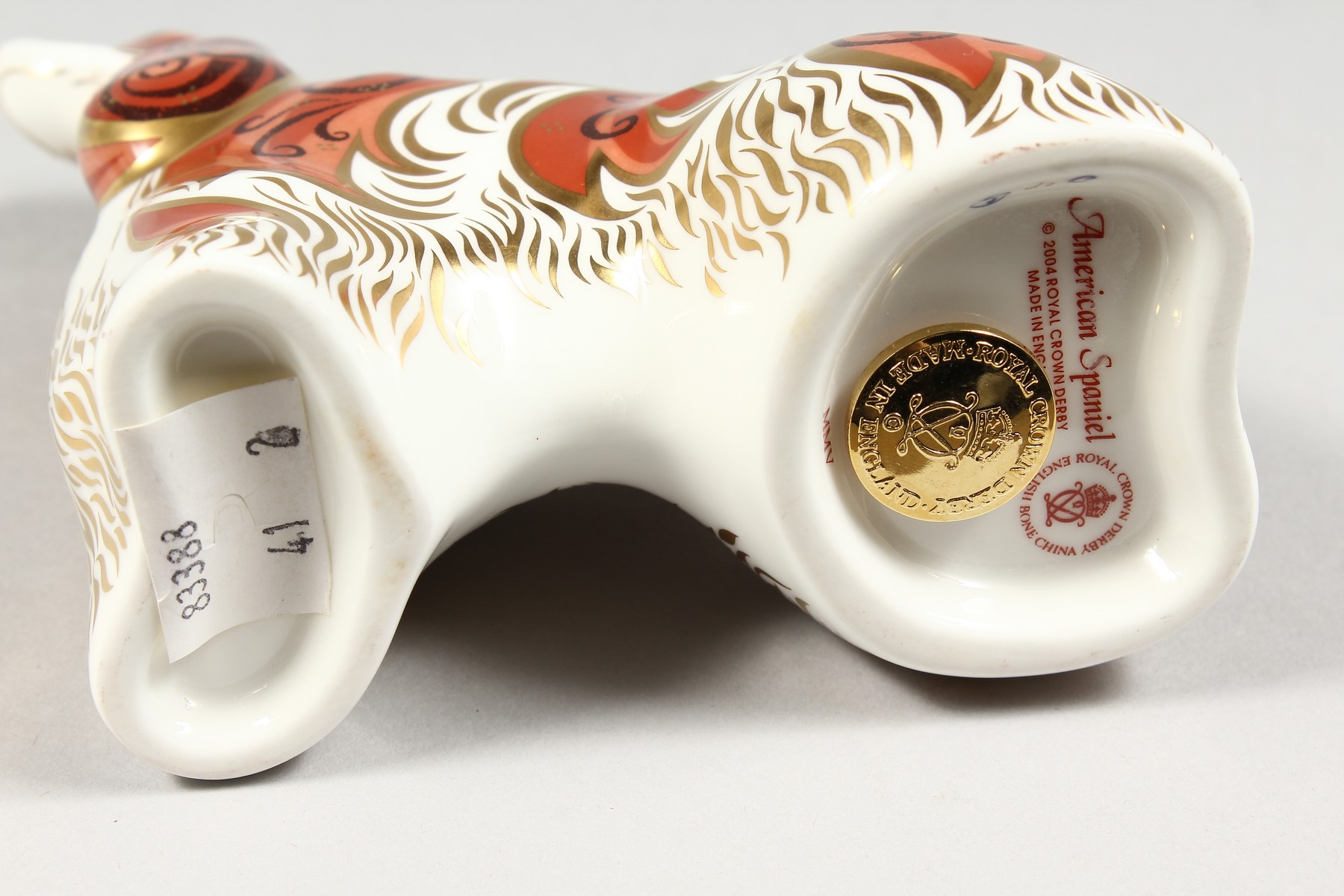 A ROYAL CROWN DERBY AMERICAN SPANIEL DOG PAPERWEIGHT, gold stopper and box. - Image 6 of 9