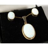 A 9CT GOLD OPAL NECKLACE AND EARRINGS.