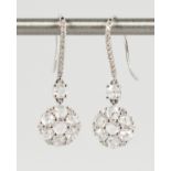 A GOOD PAIR OF 18CT WHITE GOLD AND DIAMOND DROP EARRINGS.