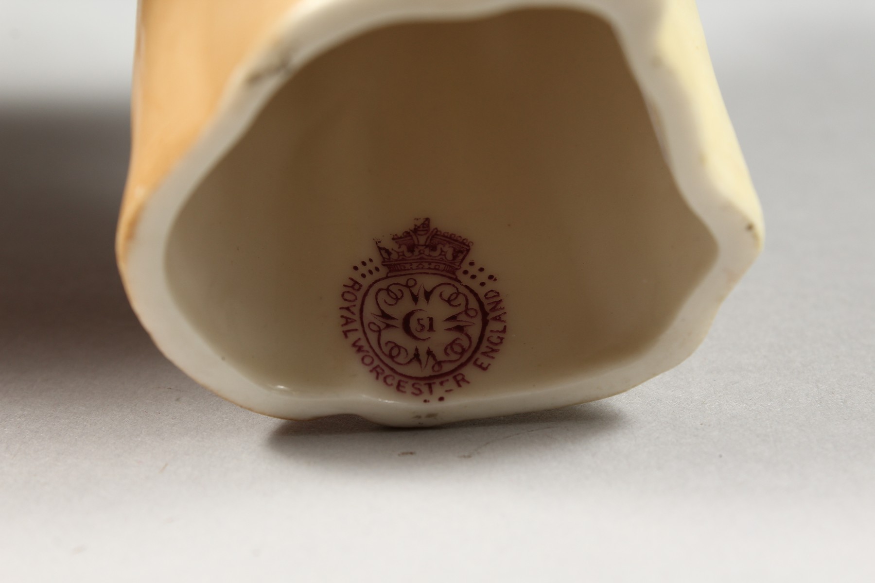 A ROYAL WORCESTER CANDLE SNUFFER OF A MONK in uncommon blush ivory, date code 1905. - Image 5 of 6