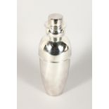 A SILVER PLATE SNOWMAN COCKTAIL SHAKER. 10.5ins high.