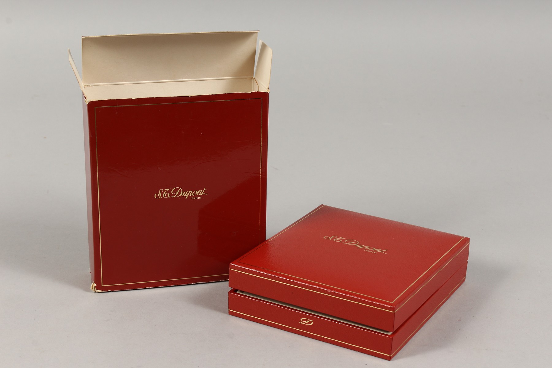 S. T. DUPONT Ligne pocket lighter, in original box with papers. - Image 7 of 8
