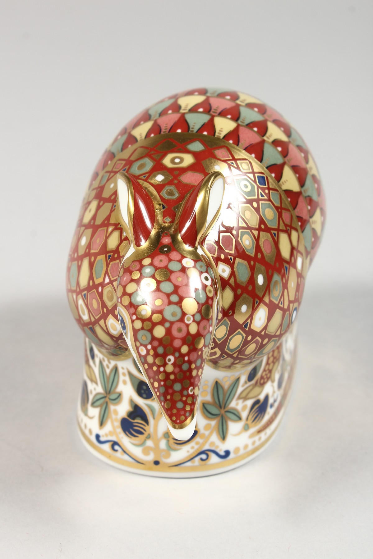 A ROYAL CROWN DERBY PAPERWEIGHT ARMADILLO, gold stopper and box. - Image 2 of 7