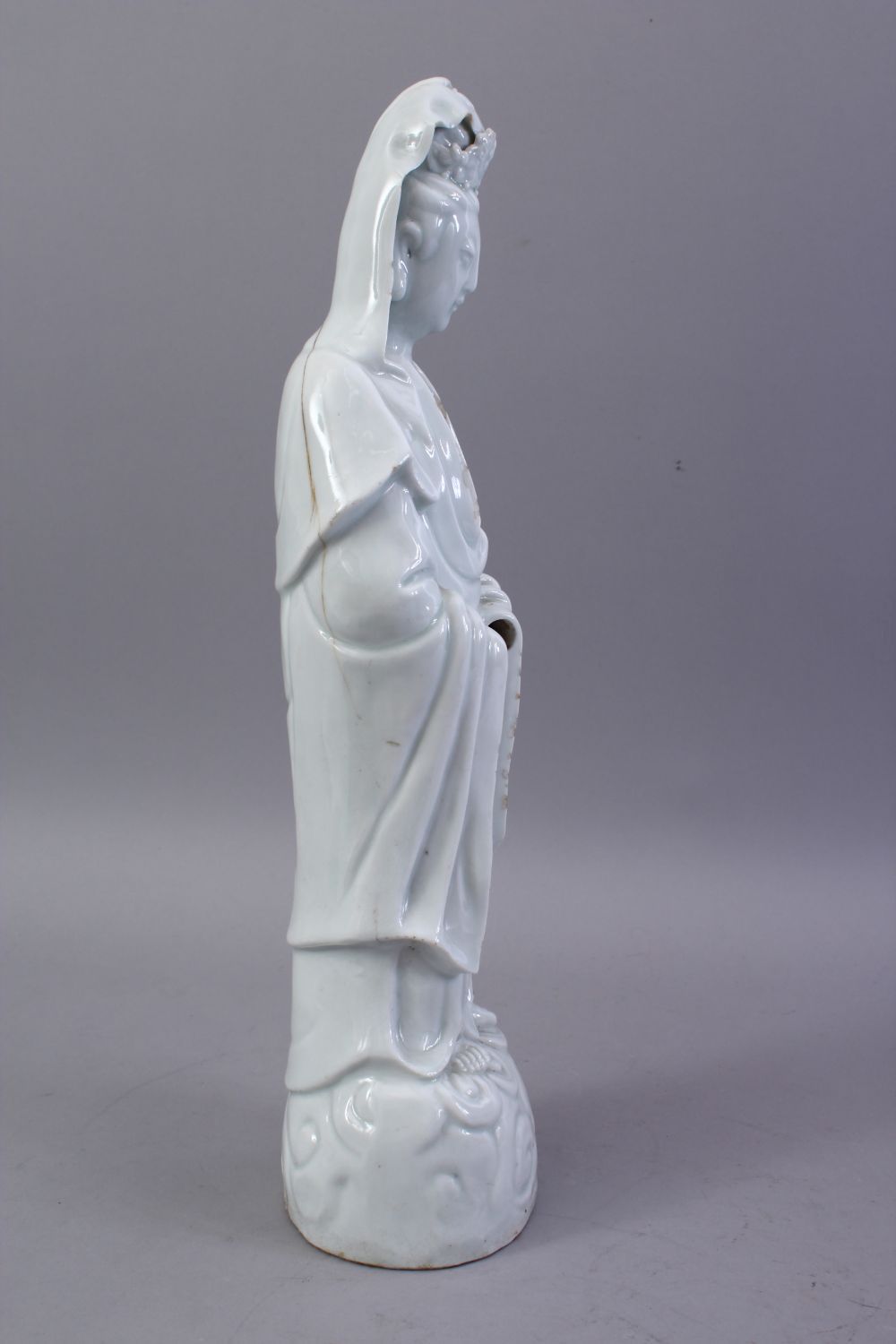 A GOOD 19TH CENTURY CHINESE BLANC DE CHINE PORCELAIN FIGURE OF GUANYIN, 40CM. - Image 3 of 7