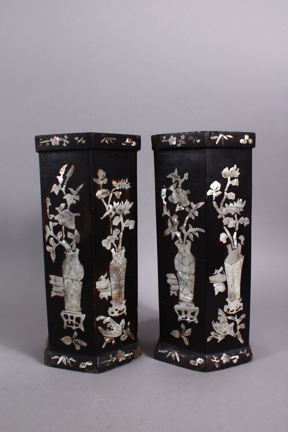 A PAIR OF 19TH CENTURY CHINESE HEXAGONAL CARVED WOODEN INLAID MOTHER OF PEARL VASES, inlaid with - Image 4 of 5