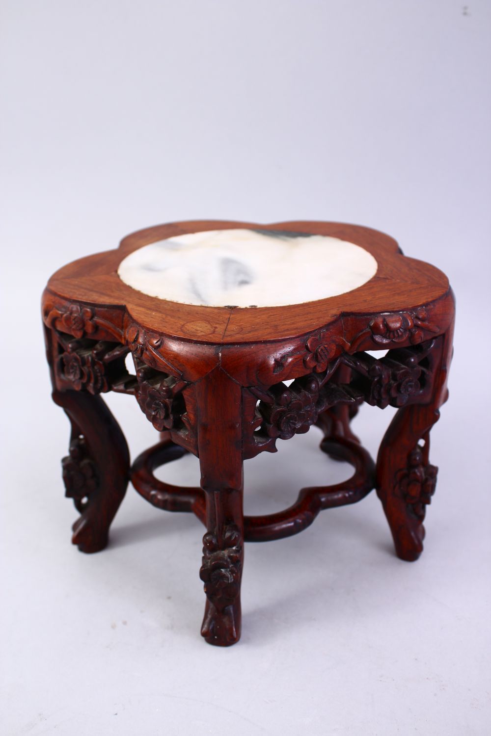A GOOD 19TH / 20TH CENTURY CHINESE CARVED HUANGHUALI WOOD & DREAM STONE MINIATURE TABLE, the top - Image 2 of 4