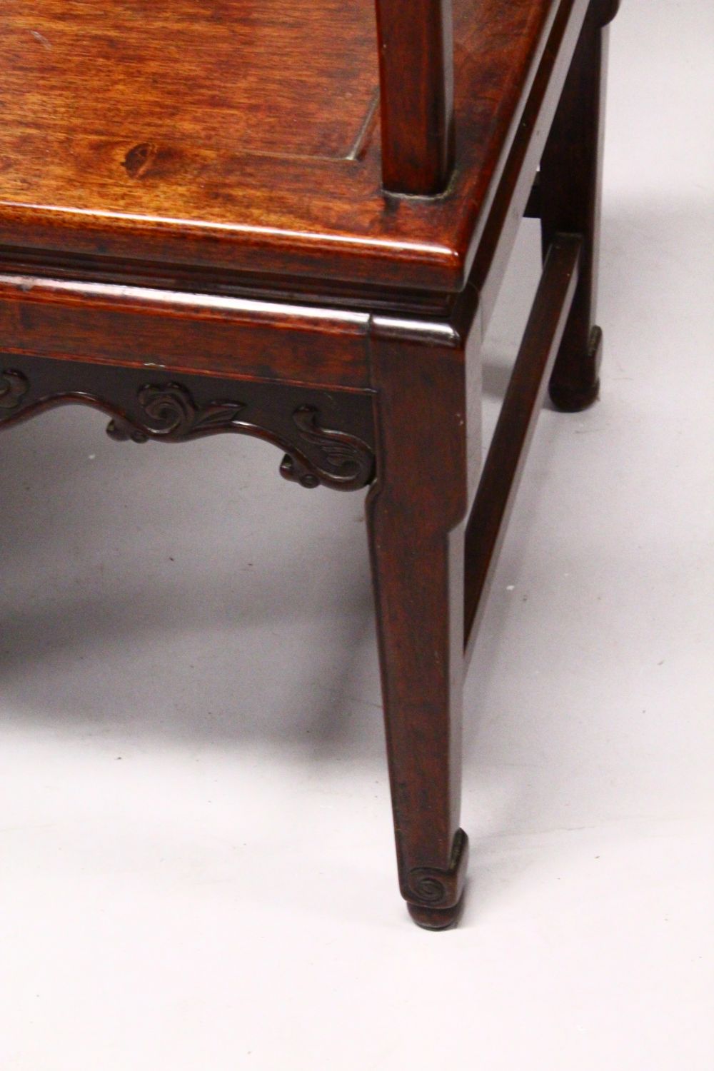 A PAIR OF HEAVY 19TH CENTURY JAPANESE CARVED HARDWOOD & SILVER INLAID ARM CHAIRS, The arm chairs - Image 4 of 7