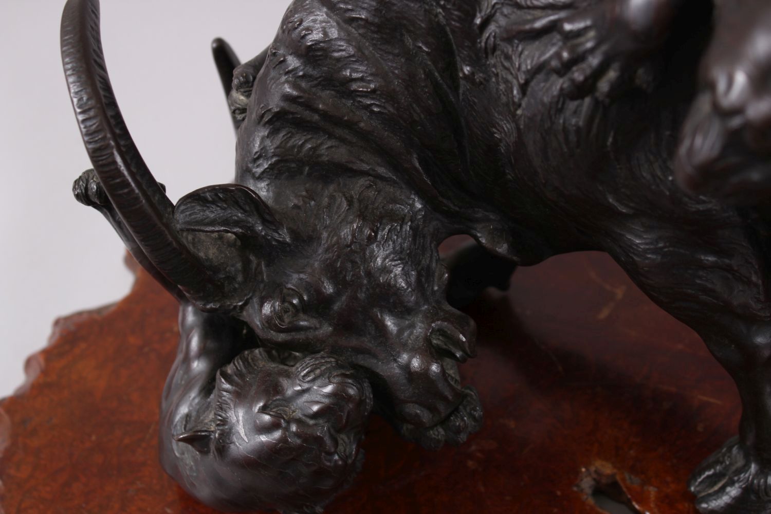 A LARGE AND HEAVY JAPANESE MEIJI PERIOD BRONZE OXEN & TIGER GROUP, the artist has captured in - Image 2 of 8