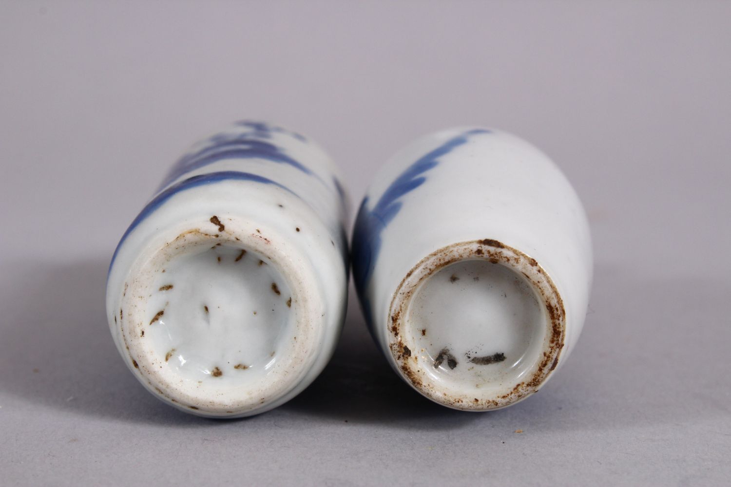 TWO CHINESE BLUE & WHITE PORCELAIN PORCELAIN SNUFF BOTTLES, both decorated with figures in - Image 4 of 4