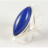 A SILVER AND LAPIS RING.