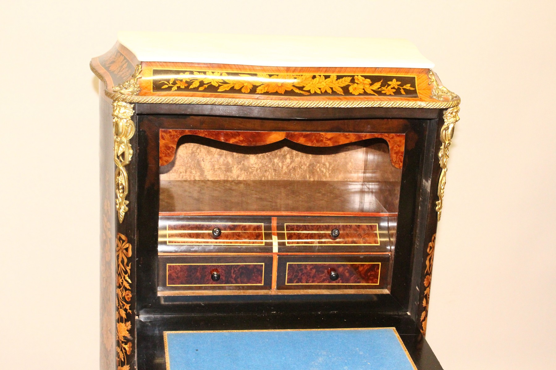A GOOD 19TH CENTURY KINGWOOD AND MARQUETRY ESCRITOIRE, with marble top, three drawers which form the - Image 4 of 10